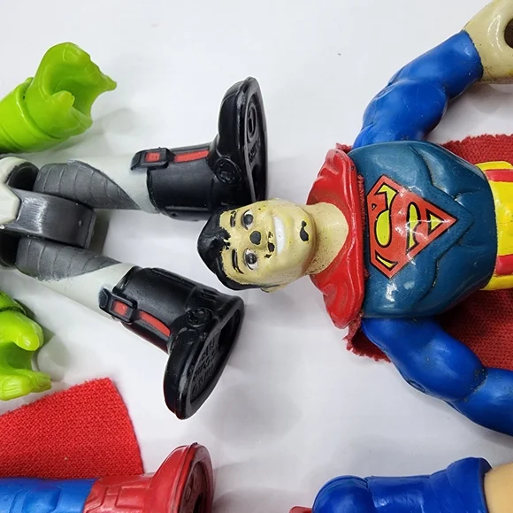 Imaginext DC Superman Super Friends Playset + 4 Figures Fisher Price - Picture 4 of 5